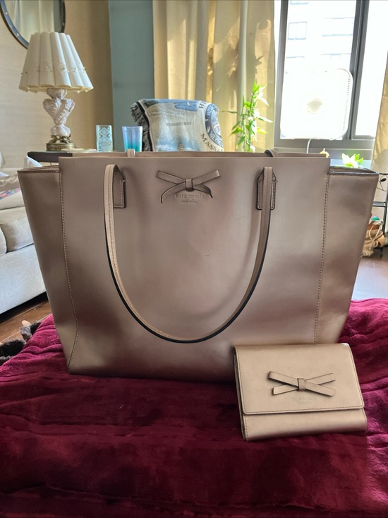 kate spade Handbags - kate spade Metallic Rose Tote with Bow Detail
